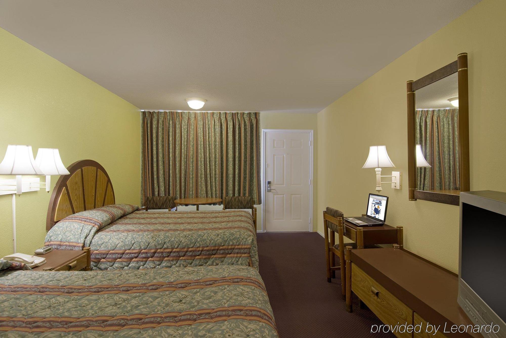 Sunrise Inn Jasper Room photo