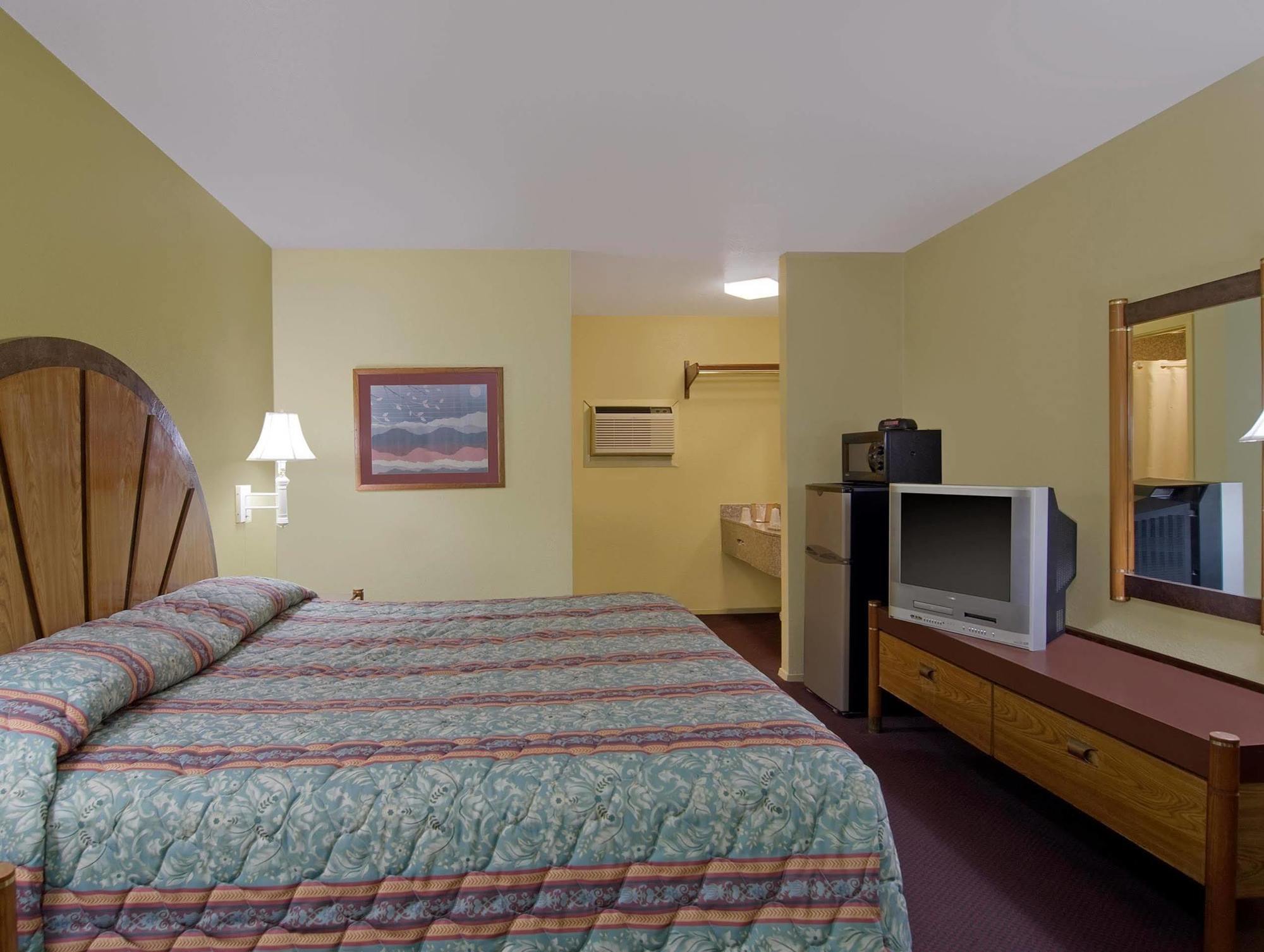 Sunrise Inn Jasper Room photo